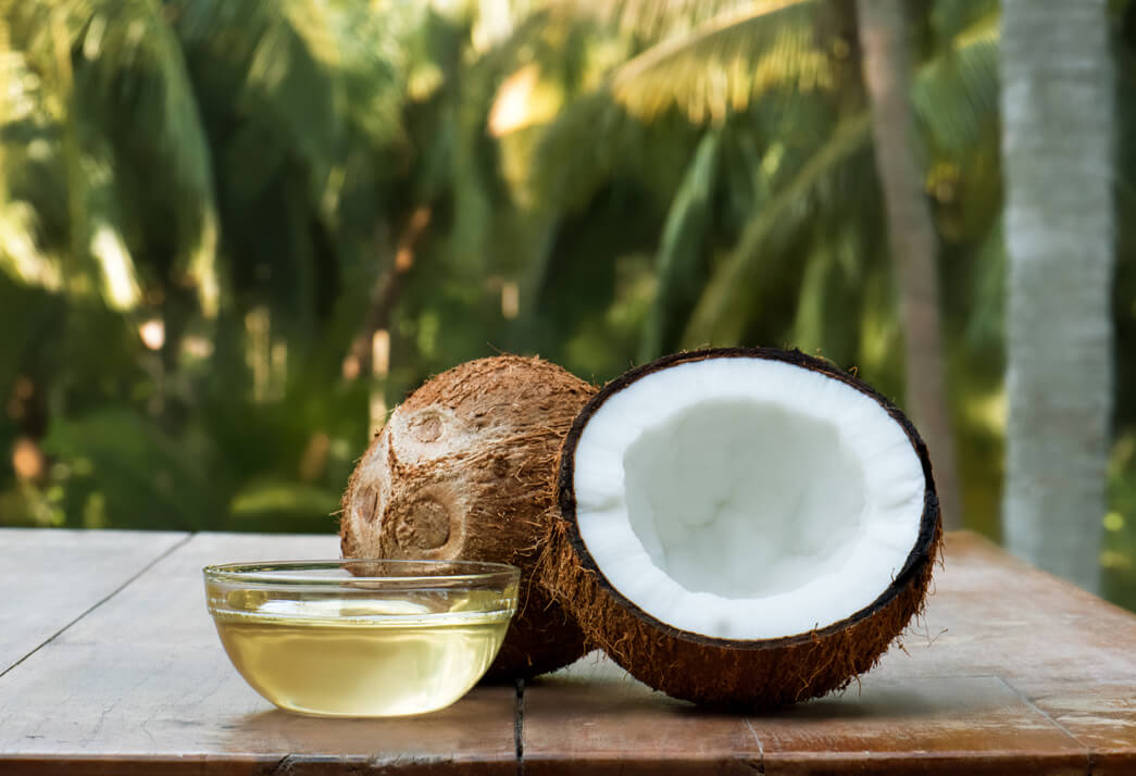ST. TROPICA coconut oil hair remedy